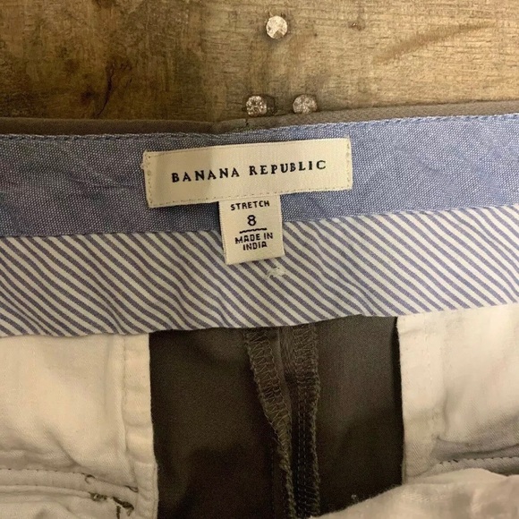 Banana Republic Woman’s Stretch Bermuda Shorts - Picture 5 of 9